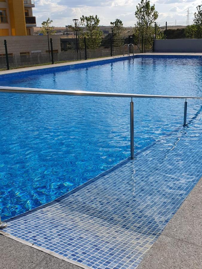 Apartamento Nuevo, Accesible Y Con Piscina !!! Salamanca Exterior photo